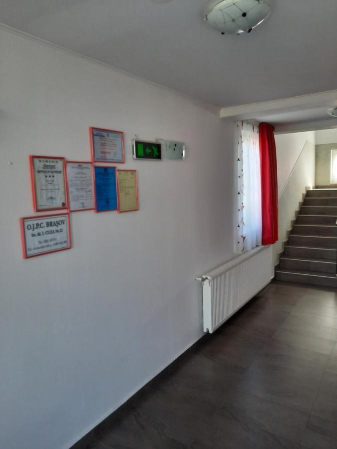 Pensiunea D&D Făgăraş Esterno foto